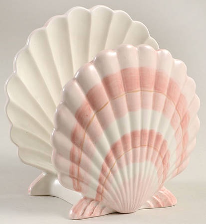 Coquille Napkin Holder