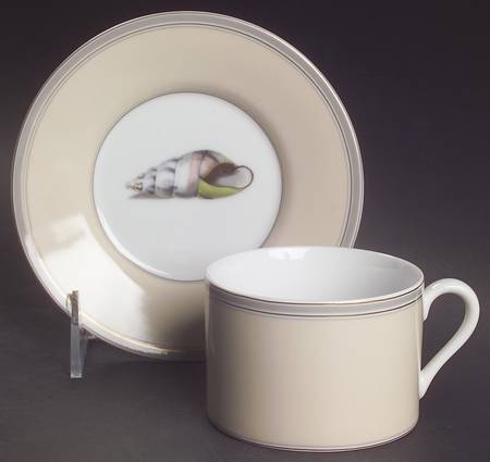 Coquillier Flat Cup & Saucer Set