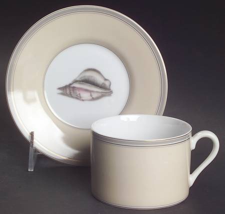 Coquillier Flat Cup & Saucer Set