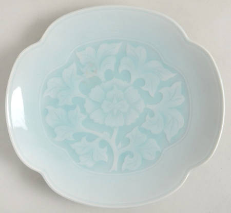 Crest (Celadon Blue) by Fitz &amp; Floyd