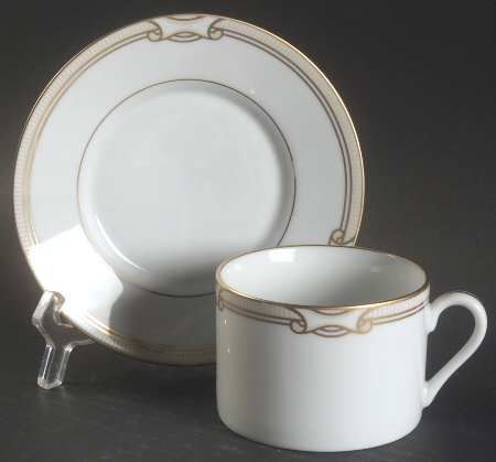 Eastchester Flat Cup & Saucer Set