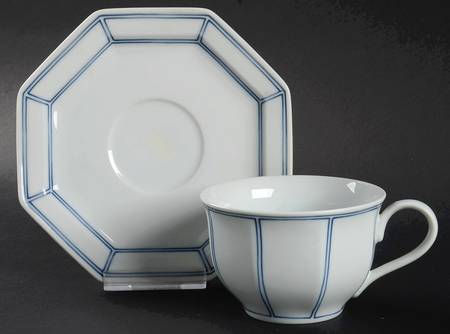 Facette Bleu Flat Cup & Saucer Set