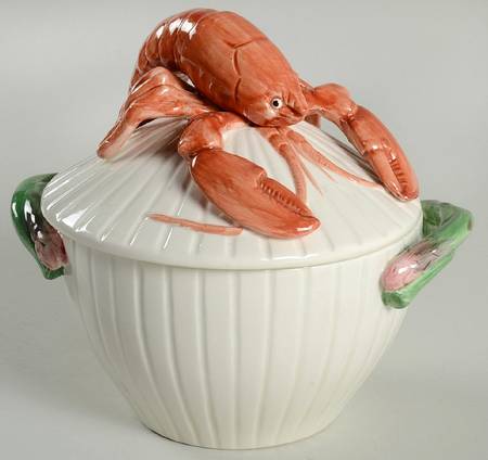 Fish Market  (Discontinued 1998) Covered Soup Bowl