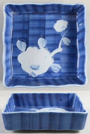 Camellia Folkart 6" Square Dish