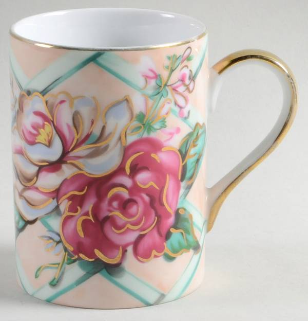 Floral Treillage (Tan) Mug