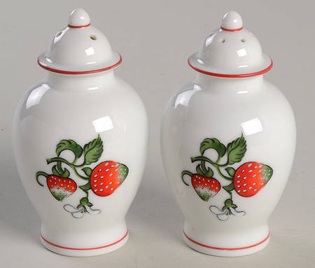 Fraise De Bois Salt & Pepper Set