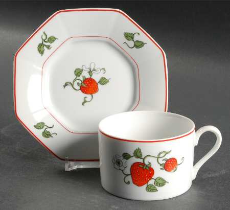 Fraise De Bois Flat Cup & Saucer Set