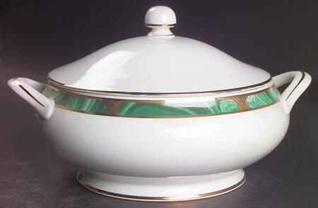 Greenwich Round Covered Vegetable