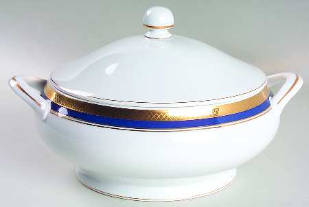 Hanover Round Covered Vegetable