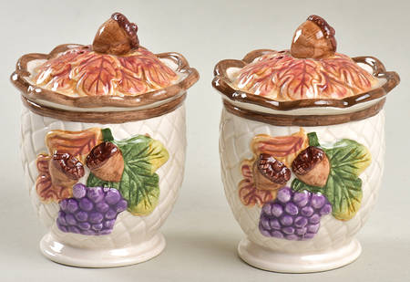 Harvest Time Salt & Pepper Set
