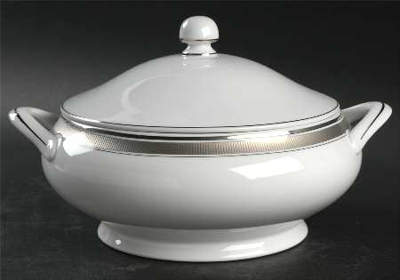 Highland Park Round Covered Vegetable