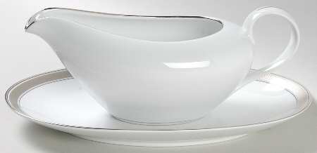 Highland Park Gravy Boat & Underplate