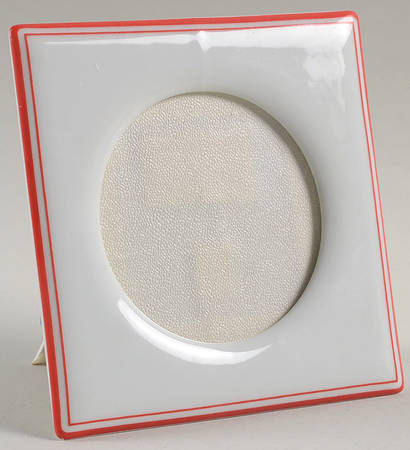 Holiday Classic Frame-Holds 3" X 3"