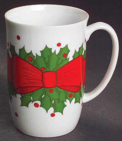 Holly Wreath Mug