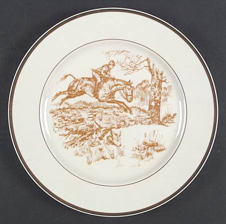 Hunt Dinner Plate
