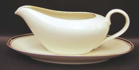 Huntington Gravy Boat & Underplate/Relish