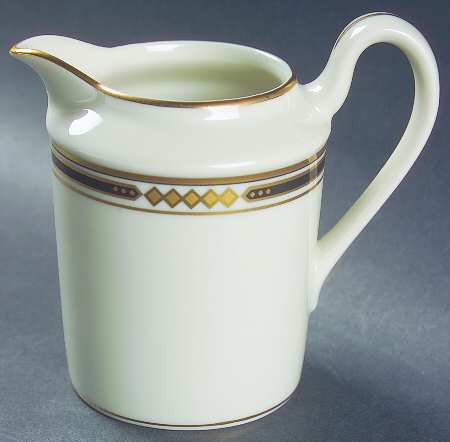 Huntington Creamer