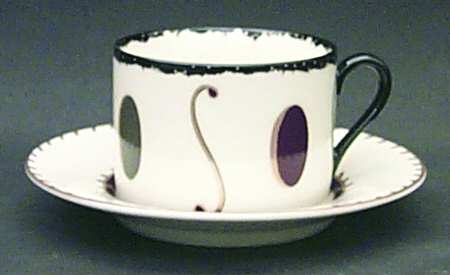 Intuizione Flat Cup & Saucer Set