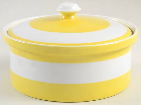 La Ronde Dark Yellow 2 Qt Round Covered Casserole