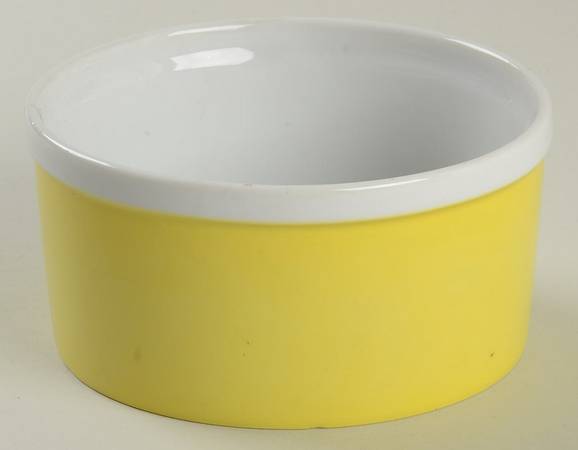 La Ronde Dark Yellow Small Souffle Oven-To-Table