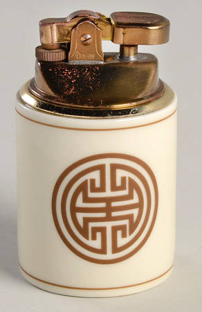 Mandarin Crest Cigarette Lighter