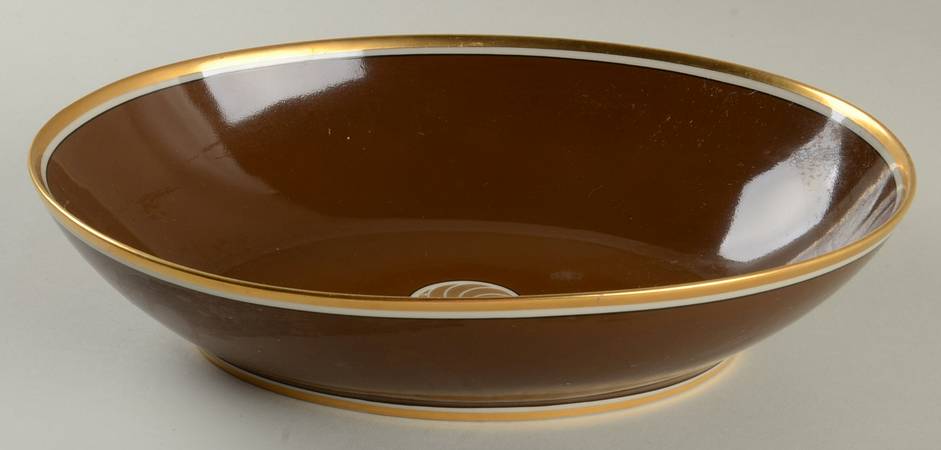 Medaillon d'Or Cognac (Medium Brown) 10" Oval Vegetable Bowl