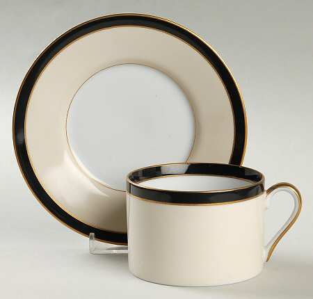 Montmartre Black Flat Cup & Saucer Set