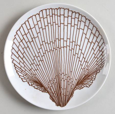 Monotone Shell Brown Salad Plate
