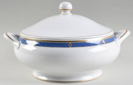Norfolk-Lafayette Round Covered Vegetable