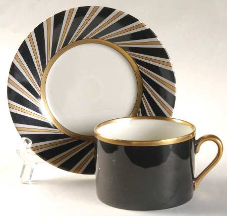 Oblique Flat Cup & Saucer Set