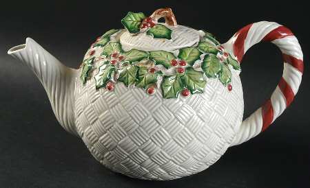 Old World Christmas Holly Teapot & Lid