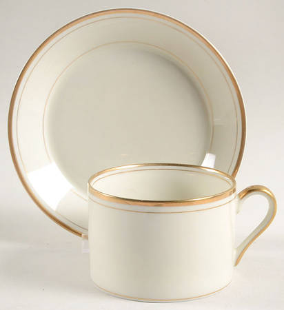 Flat Cup & Saucer Set