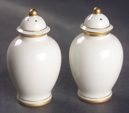 Palais Buff Salt & Pepper Set