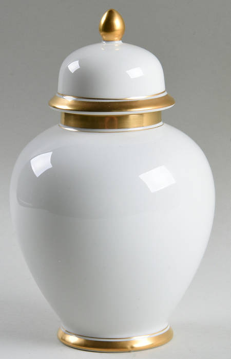 Palais White (Japan) Medium Ginger Jar & Lid