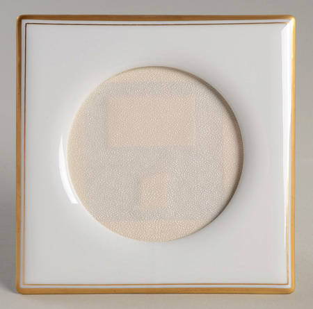 Palais White (Japan) Frame-Holds 3" X 3"