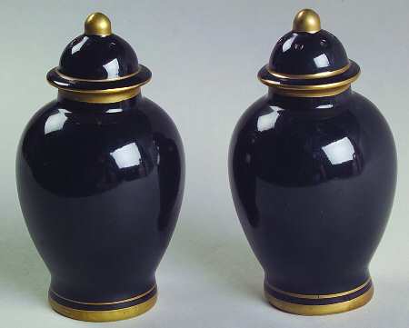 Pavillon Black Salt & Pepper Set
