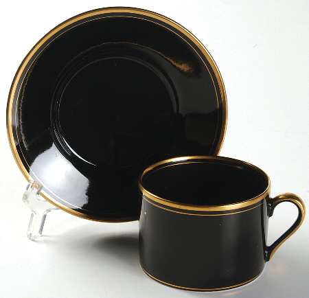 Pavillon Black Flat Cup & Saucer Set