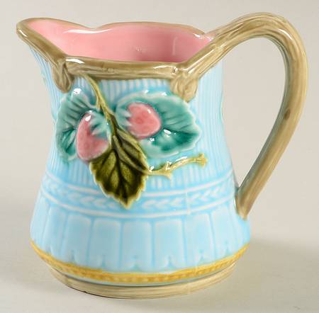 Petite Fraise Des Bois Creamer