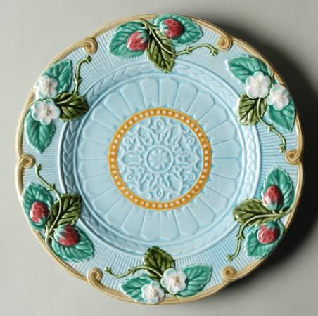 Petite Fraise Des Bois Salad Plate