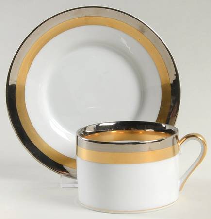 Platine D'Or (Round) Flat Cup & Saucer Set