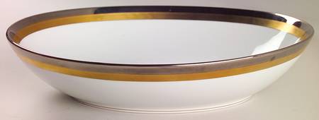 Platine D'Or (Round) 10" Oval Vegetable Bowl