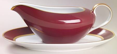 Renaissance Cinnabar Gravy Boat & Underplate/Relish