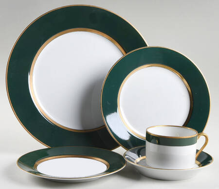 Renaissance Dark Green 40 Piece Estate Set