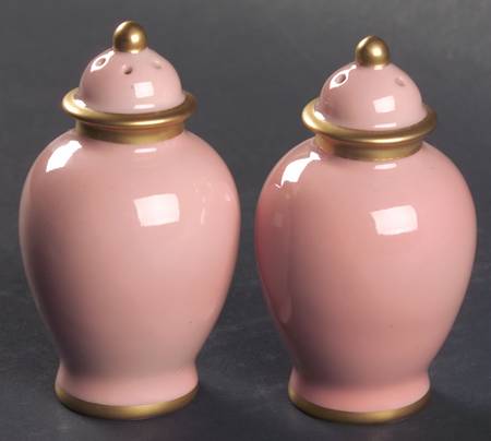 Renaissance Peach (Wide Gold Verge Line) Salt & Pepper Set