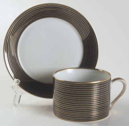 Rondelle Black Flat Cup & Saucer Set
