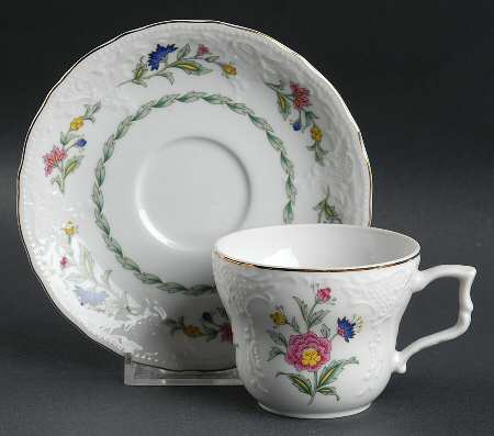 Royal Plaza Flat Cup & Saucer Set