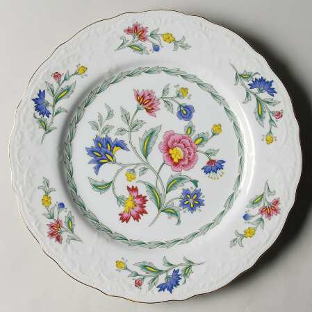 Royal Plaza Luncheon Plate