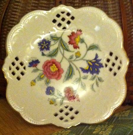 Royal Plaza Canape Plate