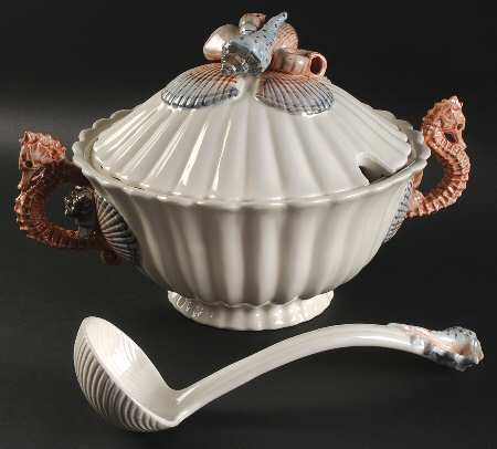 Seahorse Giftware Tureen & Lid w/Ladle