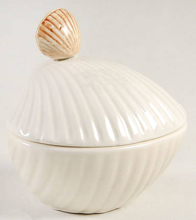 Shell Shell Shaped Box W/Lid